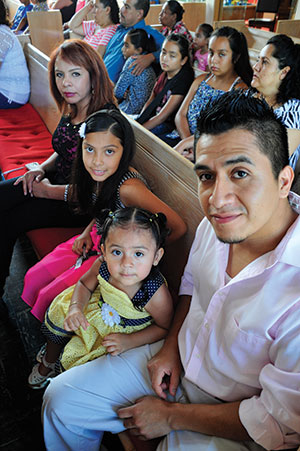 David Joel Parroquia Emaús averages up to 200 for Sunday worship. Pictured here is the Chairez-Ramirez family.