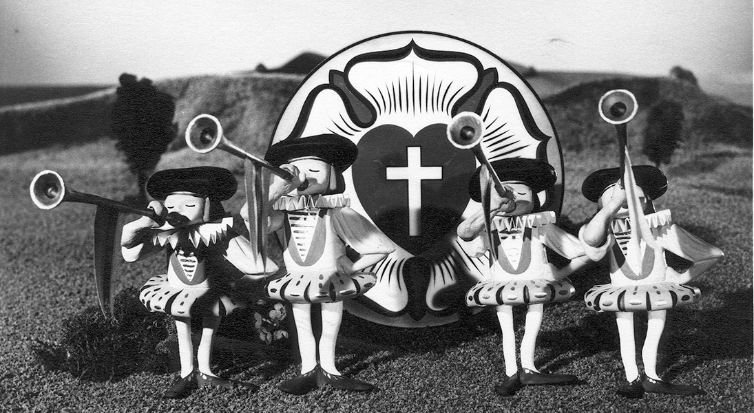 Davey and Goliath Luther Rose